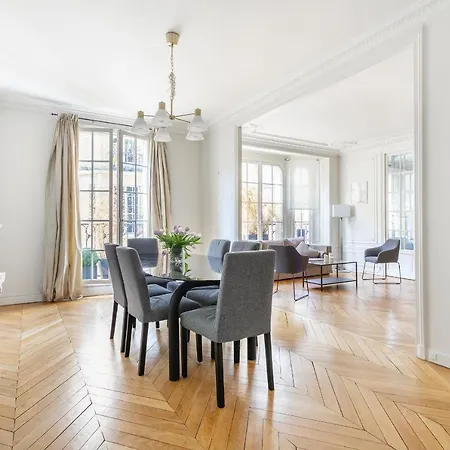 Luxury Living In Passy Apartment