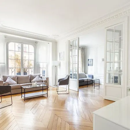 Luxury Living In Passy Apartment *