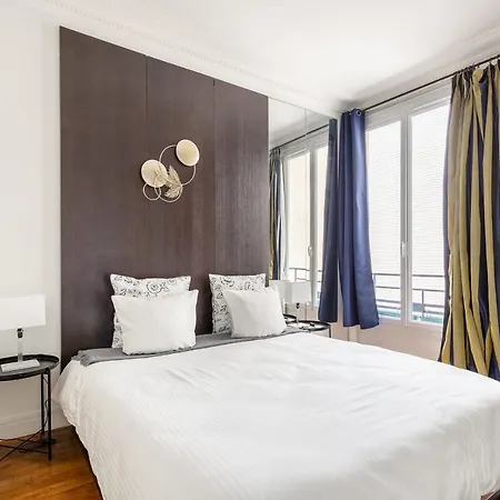 Luxury Living In Passy * Paris