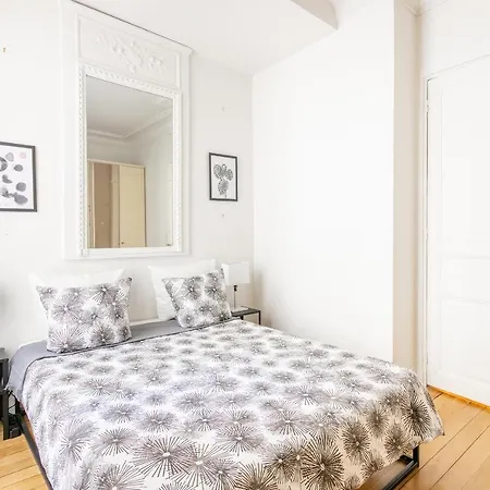 Luxury Living In Passy * Paris