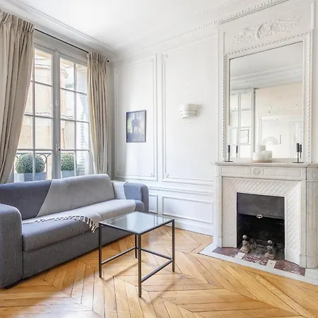 Appartamento Luxury Living In Passy Parigi
